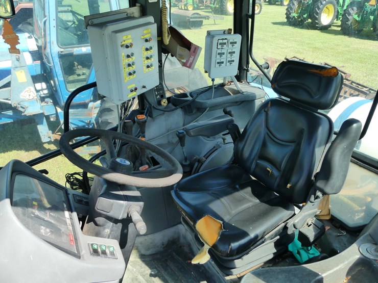 new-holland-ts110-image-14