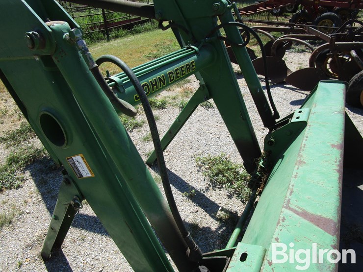 john-deere-725-image-15