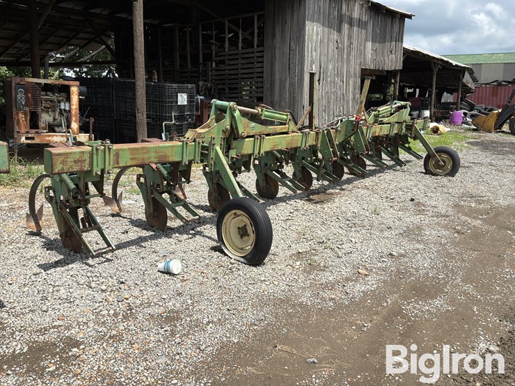 john-deere-885-image-3