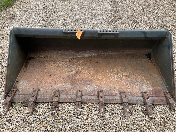 #903-•-bobcat-heavy-duty-skid-steer-tooth-bucket-(sun-prairie,-wi)-image-1