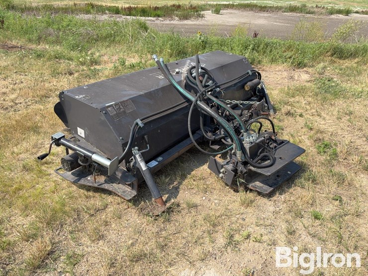 2016-paladin-8’-sweepster-image-7