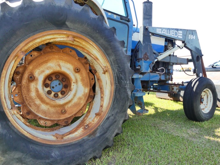 ford-7710-image-9