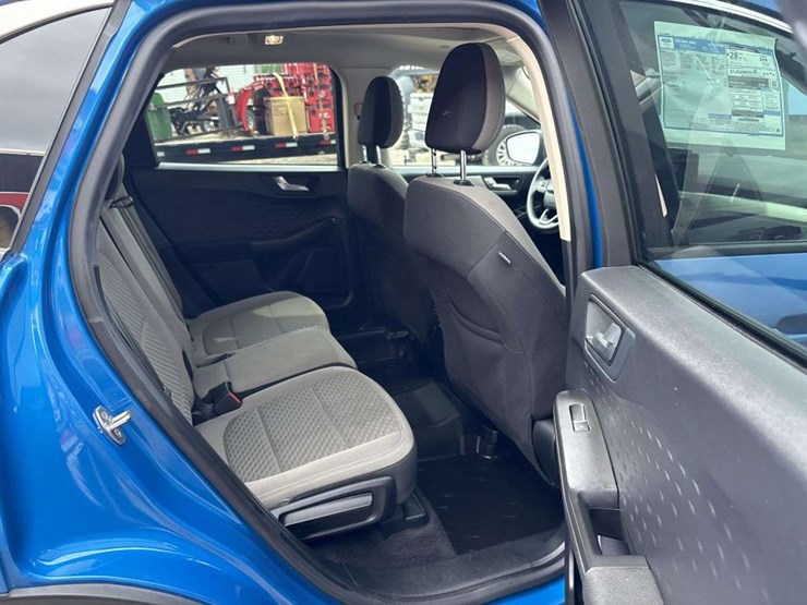 2020-ford-escape-se-image-12