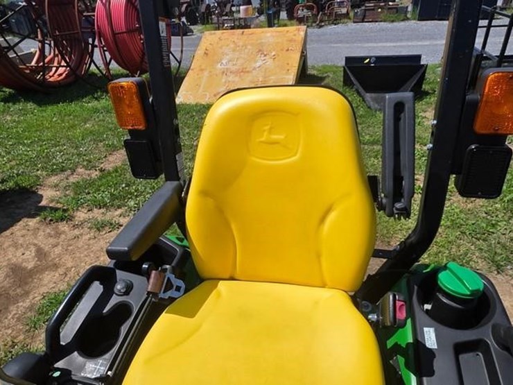 john-deere-1025r-image-34
