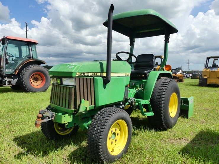 john-deere-790-image-1