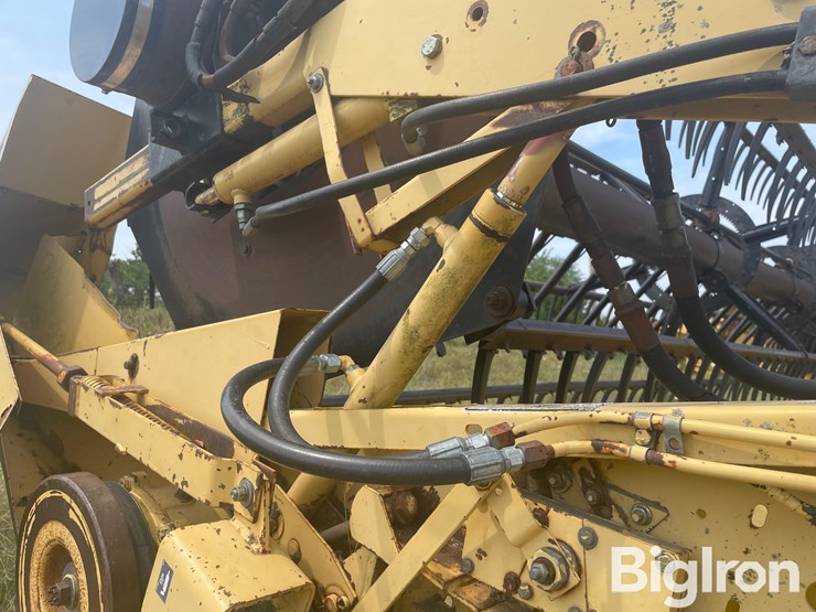 new-holland-973-image-11