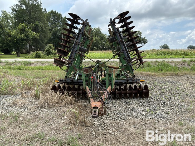 john-deere-726-image-2