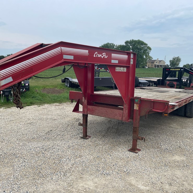 #405 • 2005 Corn Pro 8.5 x 25' Flatbed (Has WI Title) (Helenville, WI)