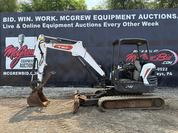 2021-bobcat-e42-image-1