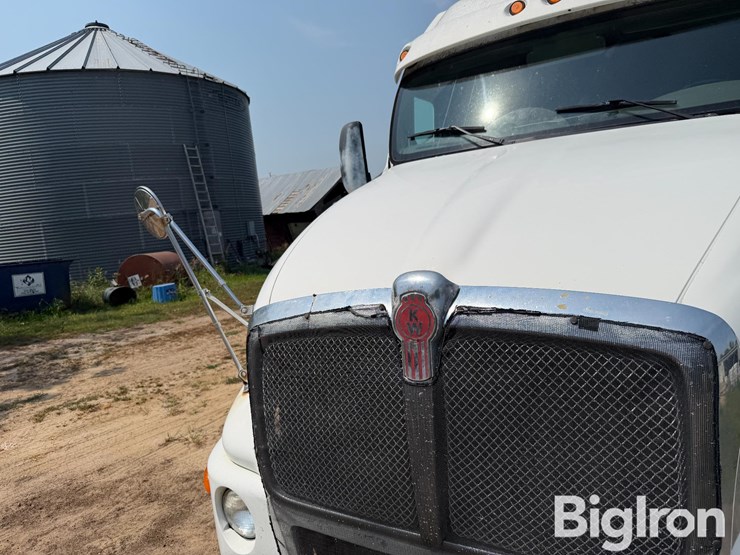 2001-kenworth-t2000-image-14