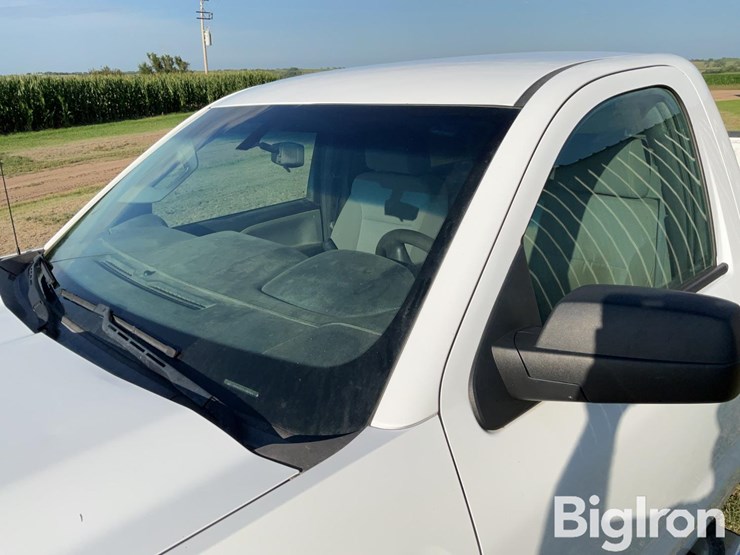 2018-chevrolet-silverado-2500hd-image-19