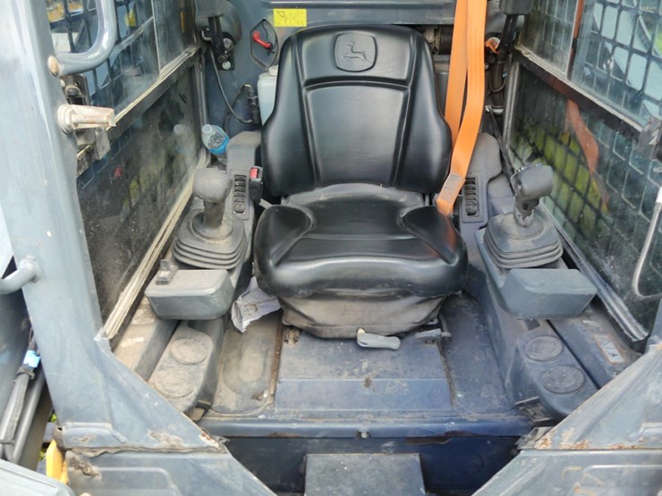 deere-317g-image-14