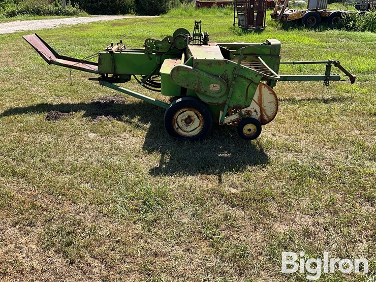 john-deere-24t-image-8