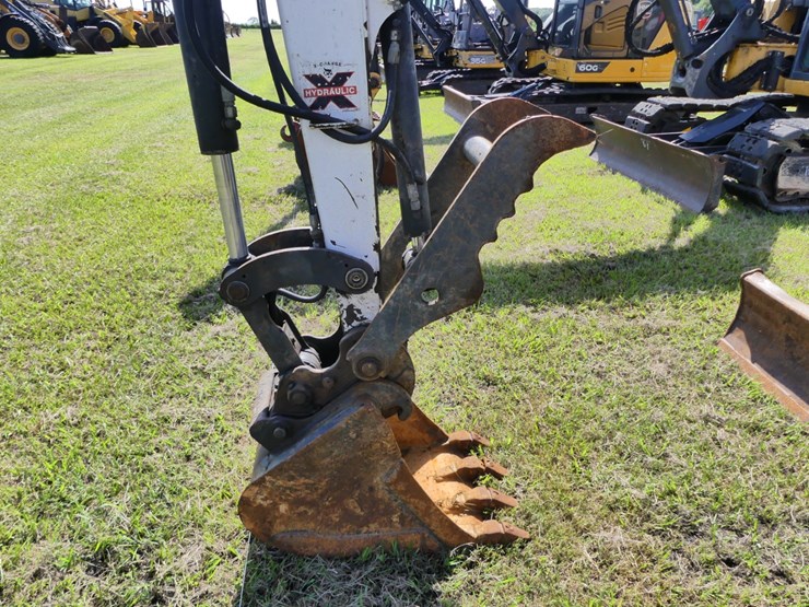 2015-bobcat-e35i-image-11