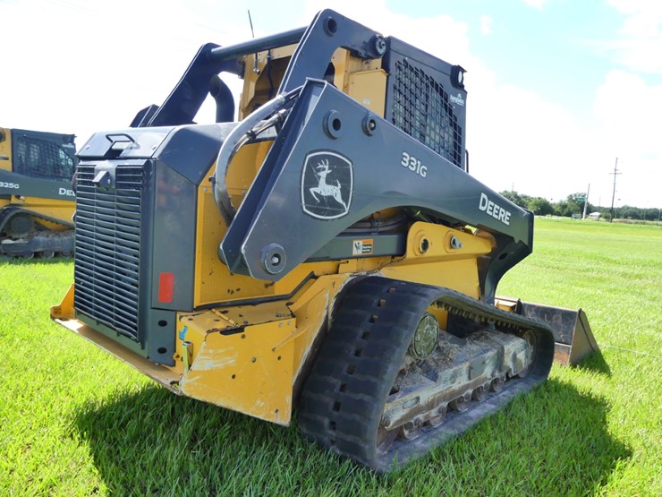 deere-331g-image-3