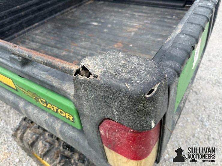 john-deere-825-image-18
