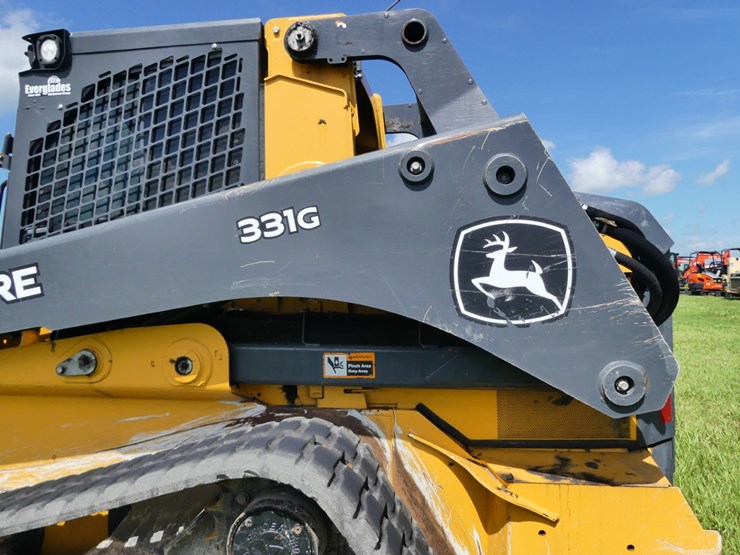 deere-331g-image-8