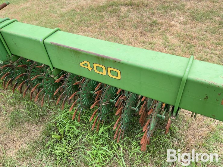 john-deere-400-image-10