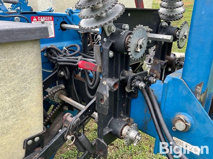 2000-kinze-2000-image-16