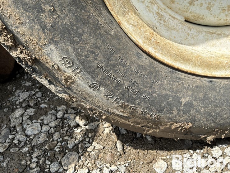 john-deere-2623-image-20