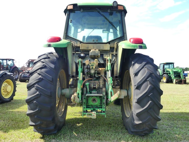 john-deere-6715-image-5