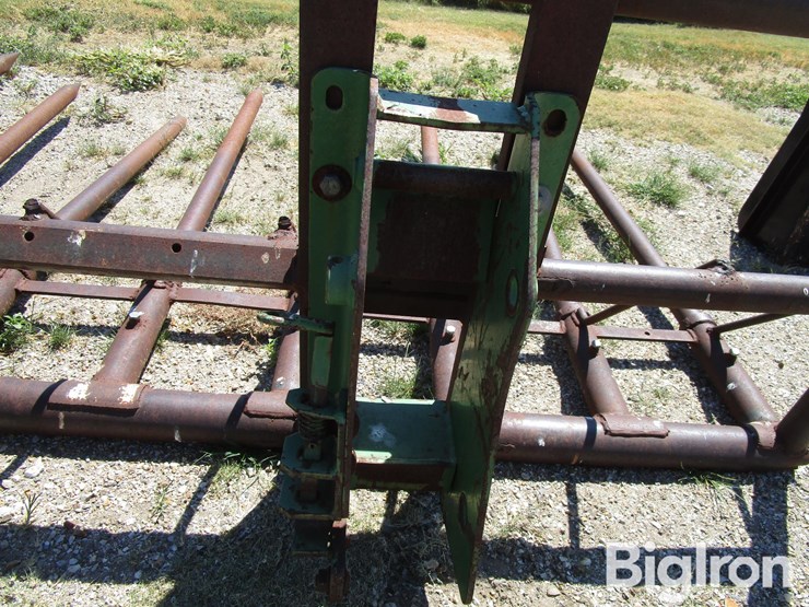 john-deere-725-image-15