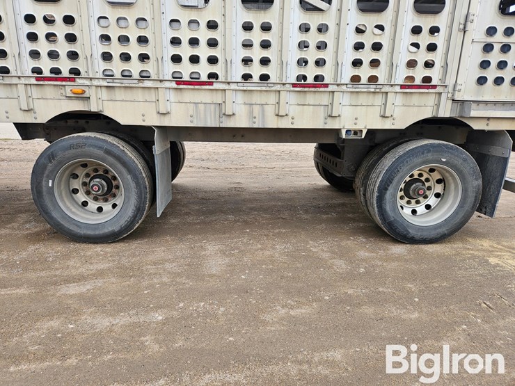 2012-eby-livestock-trailer-image-10