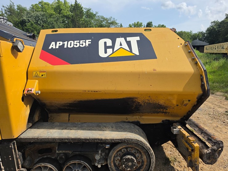 caterpillar-ap-1055f-image-73