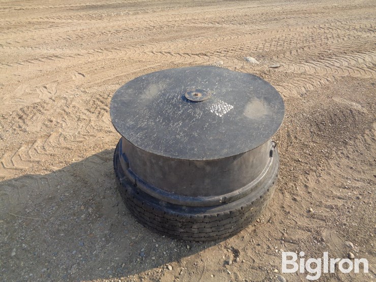 cattle-mineral-feeder-image-3
