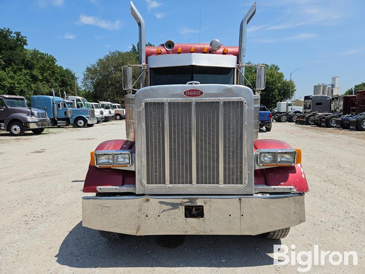 1995-peterbilt-379-image-2