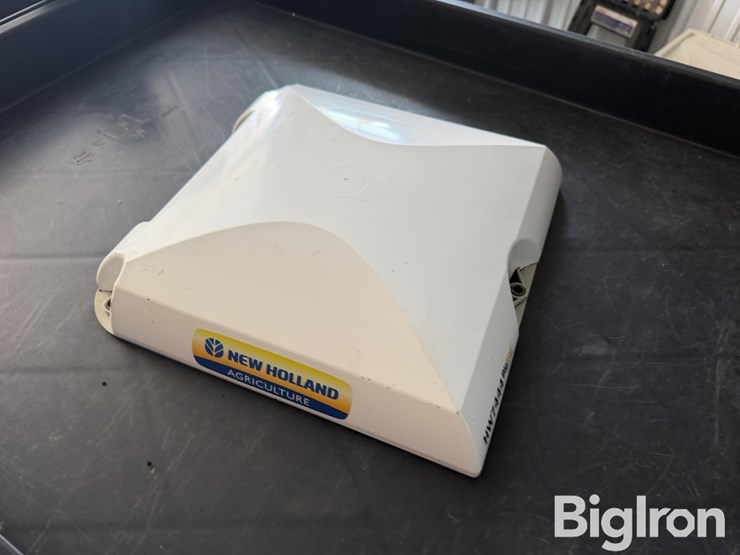 2021-case-new-holland-372-receiver-image-4