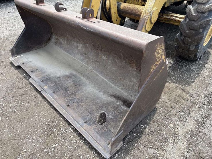 caterpillar-416b-image-6