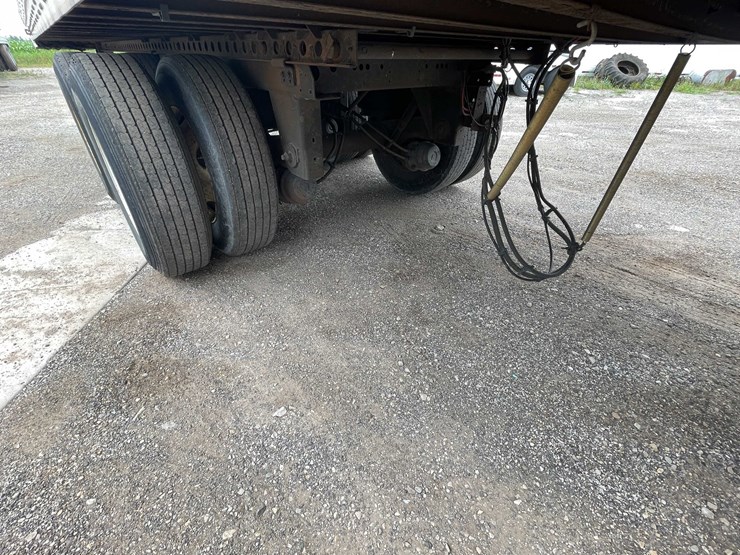 #439-•-2011-wabash-semi-trailer-(has-wi-title)-(denmark,-wi)-image-16