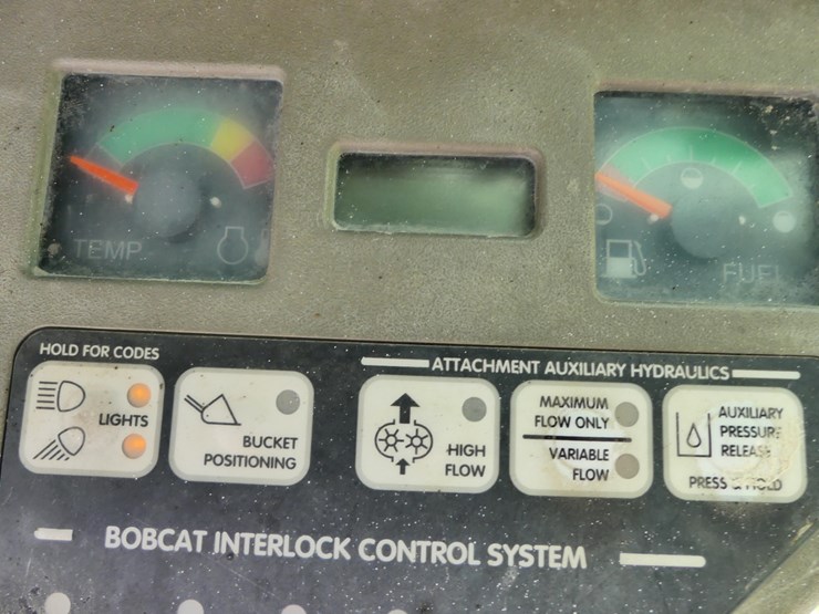 2006-bobcat-t190-image-18
