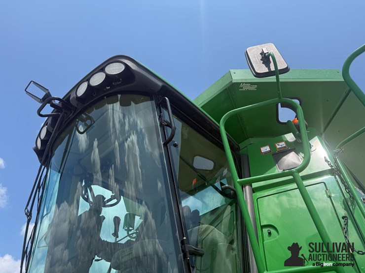 2012-john-deere-9770-sts-image-12
