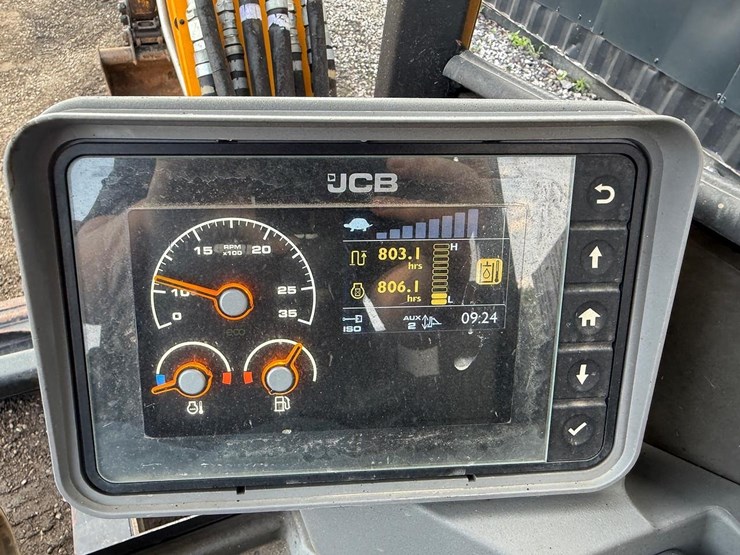 2022-jcb-50z-1-image-21