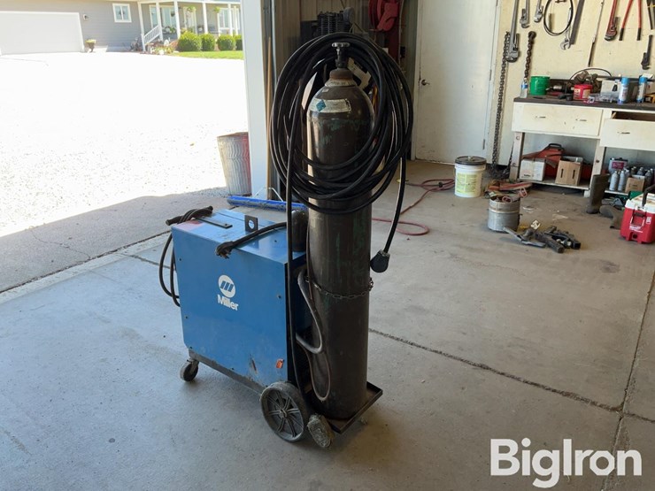 miller-millermatic-200-wire-welder-image-7