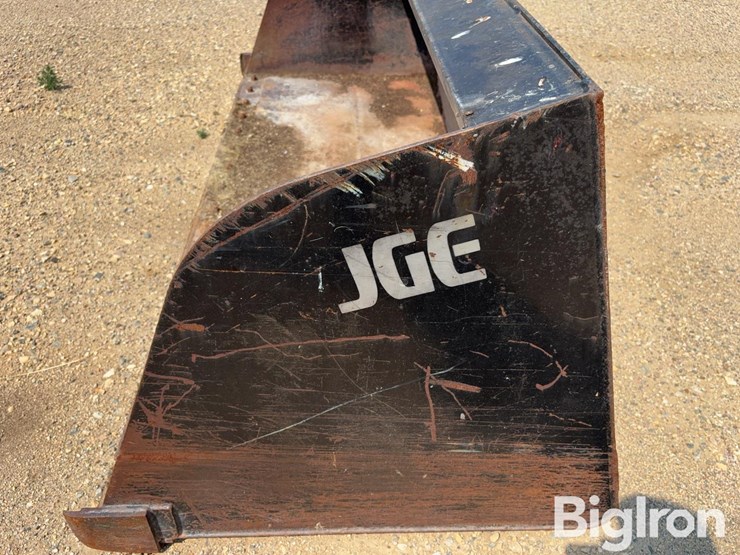 jge-8’-snow-bucket-image-10