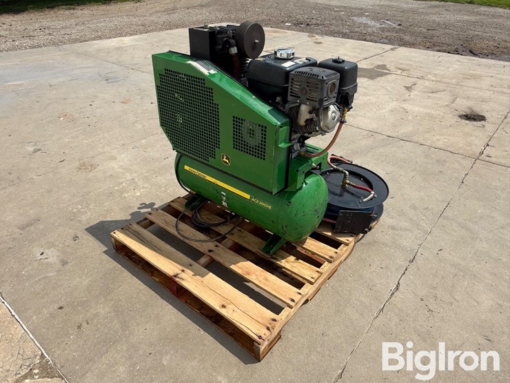 john-deere-am2-sh09-20j-portable-air-compressor-image-5