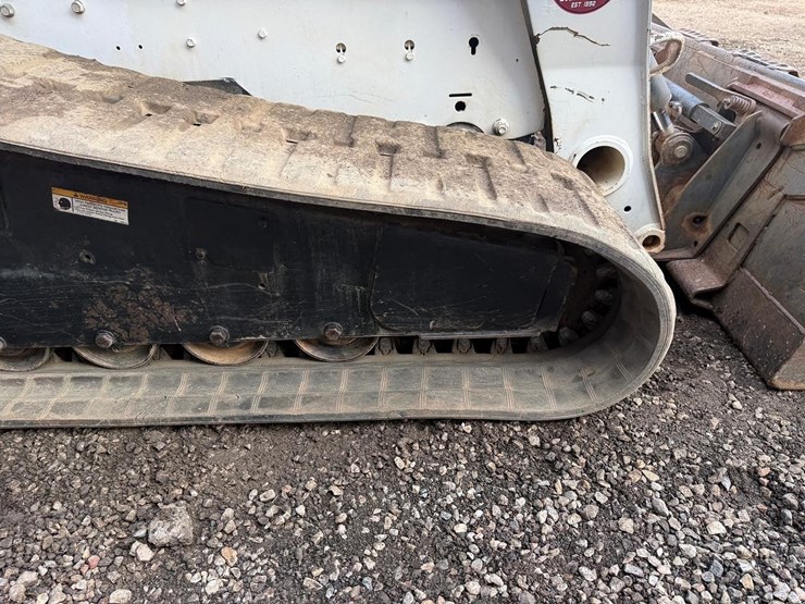 2008-bobcat-t300-image-14