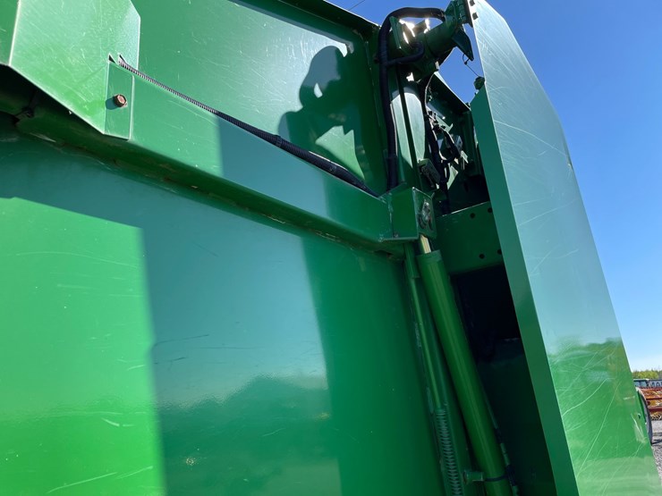2003-john-deere-567-image-28
