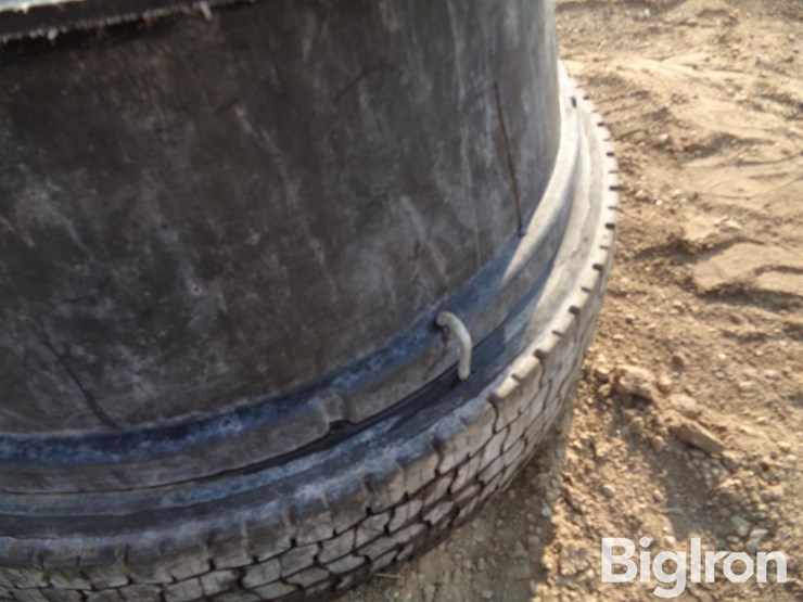 cattle-mineral-feeder-image-12