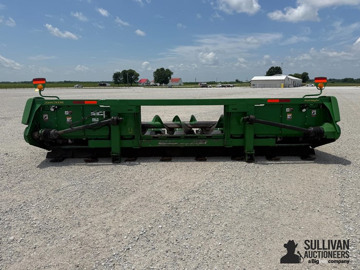 2014-john-deere-608c-stalkmaster-image-6