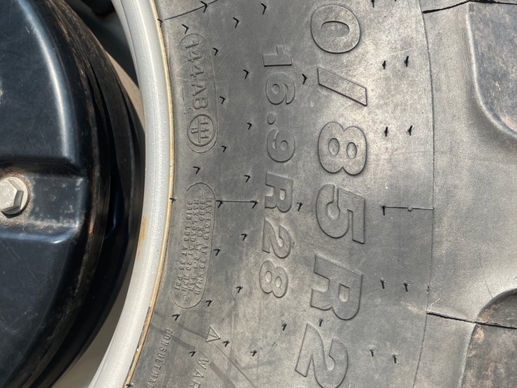 2019-case-ih-farmall-75a-image-22