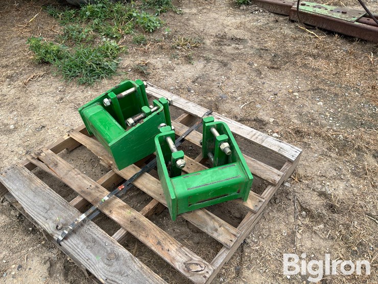 john-deere-2100-image-1