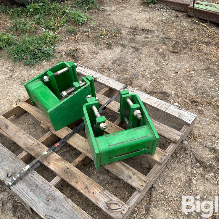 JOHN DEERE 2100