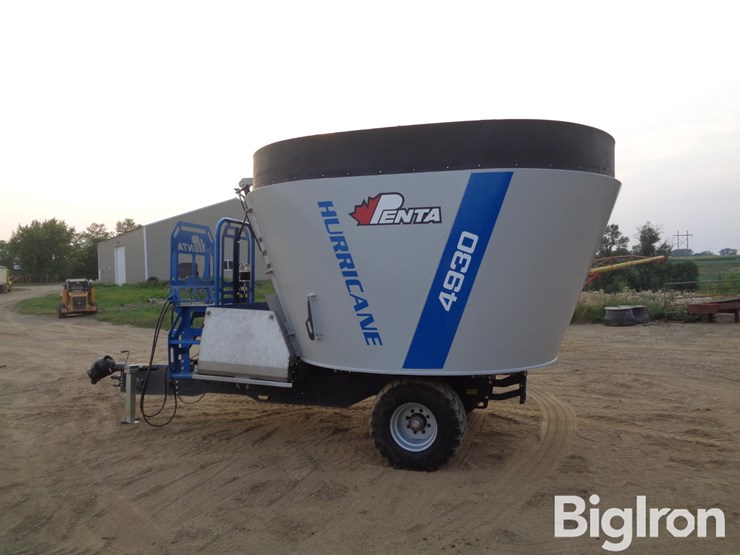2024-penta-hurricane-4930-tmr-mixer-feed-wagon-image-8