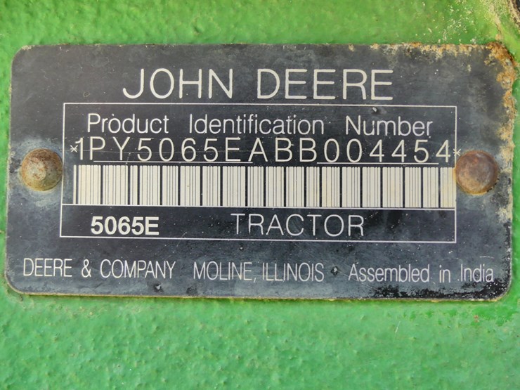 2011-john-deere-5065e-image-16