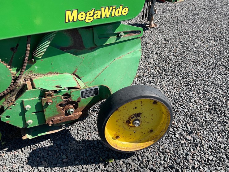 2003-john-deere-567-image-33