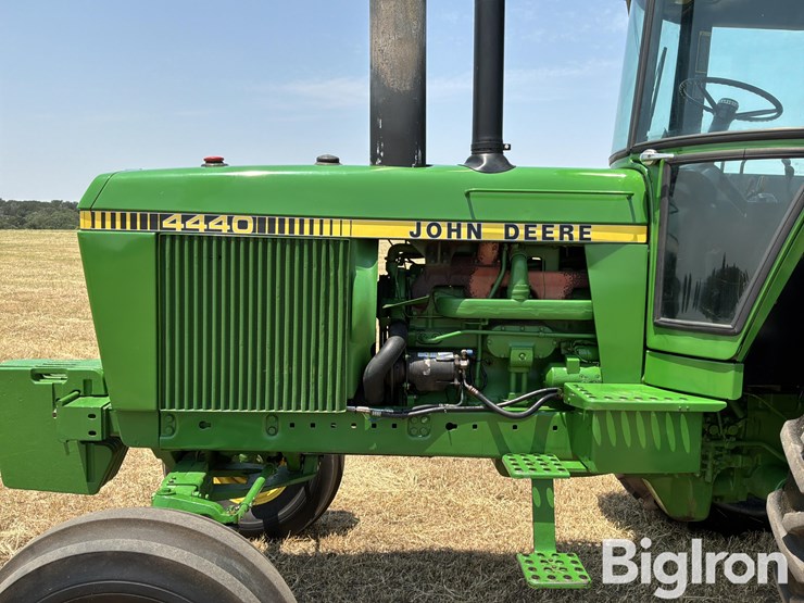 1981-john-deere-4440-image-10